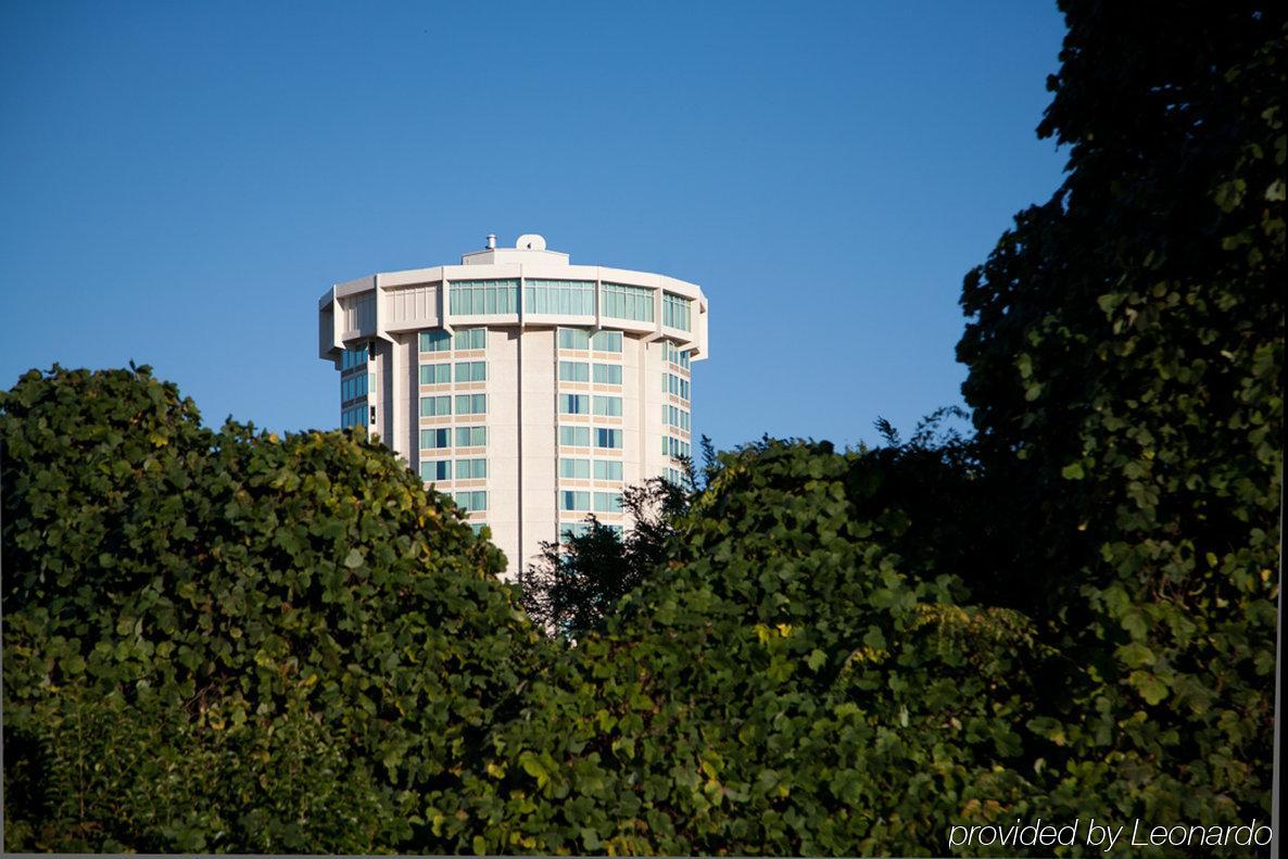 Holiday Inn Raleigh Downtown, An Ihg Hotel Exterior photo